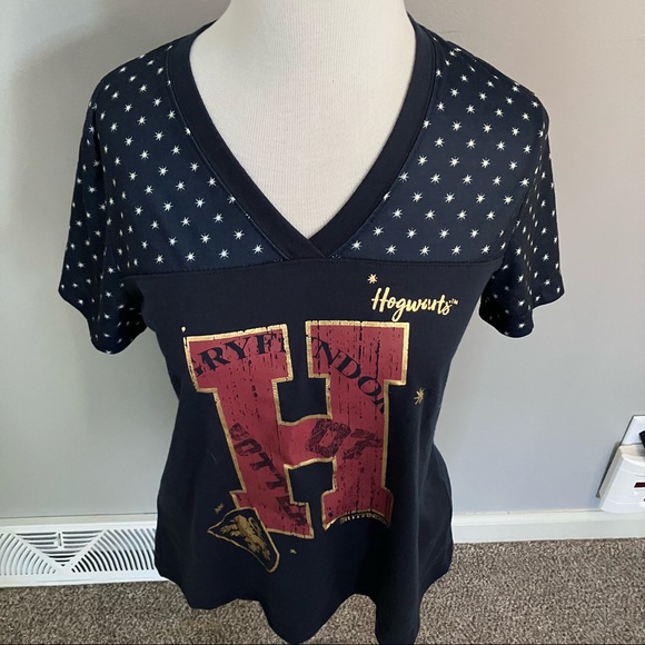 Wizarding World Harry Potter L Large Short Sleeve Shirt Gryffindor Hogwarts - Picture 2 of 14